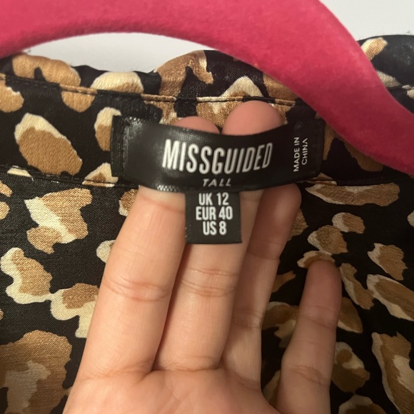 Fun print button down - Picture 2 of 3